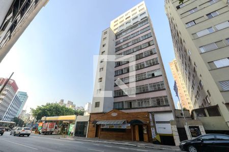 Apartamento para alugar com 48m², 2 quartos e sem vaga Apartamento para alugar com 48m², 2 quartos e sem vagaFachada