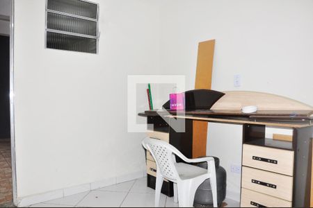 Casa à venda com 196m², 5 quartos e 1 vagaDetalhe - Escritório
