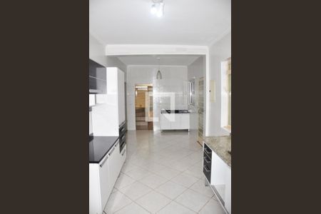 Casa à venda com 196m², 5 quartos e 1 vagaDetalhe - Cozinha