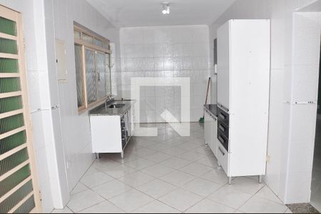 Casa à venda com 196m², 5 quartos e 1 vagaDetalhe - Cozinha