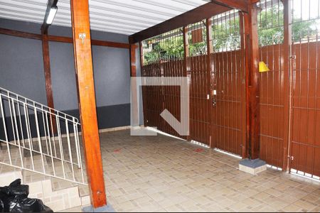Casa à venda com 196m², 5 quartos e 1 vagaDetalhe - Garagem