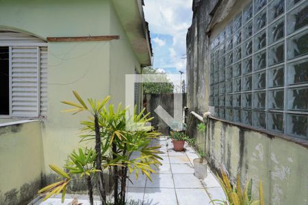 Casa à venda com 201m², 5 quartos e 4 vagasCasa 3 - Varanda do quarto 2