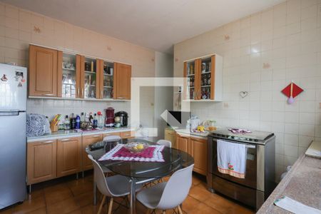 Casa à venda com 201m², 5 quartos e 4 vagasCasa 2 - Cozinha