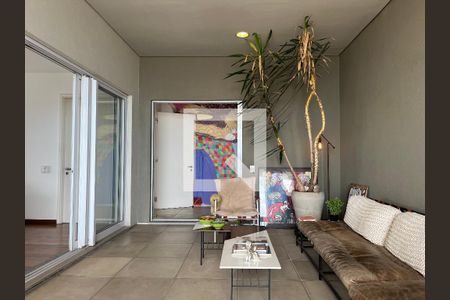 Apartamento à venda com 126m², 2 quartos e 2 vagasÁrea externa 