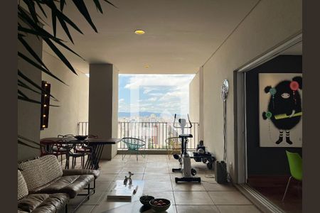 Apartamento à venda com 126m², 2 quartos e 2 vagasÁrea externa 