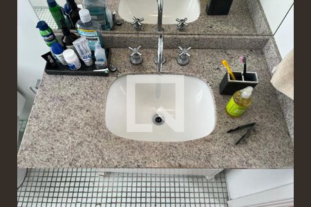 Apartamento à venda com 126m², 2 quartos e 2 vagasBanheiro da Suíte 1