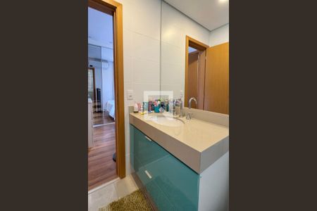 Apartamento à venda com 136m², 3 quartos e 2 vagasBanheiro da Suíte 2