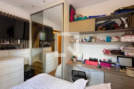 Apartamento à venda com 136m², 3 quartos e 2 vagasSuíte 2