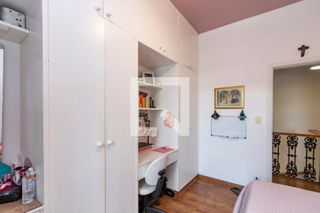 Casa à venda com 339m², 4 quartos e 3 vagasQuarto 2