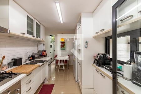 Casa à venda com 339m², 4 quartos e 3 vagasCozinha