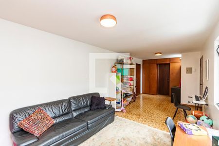 Casa à venda com 339m², 4 quartos e 3 vagasSalão