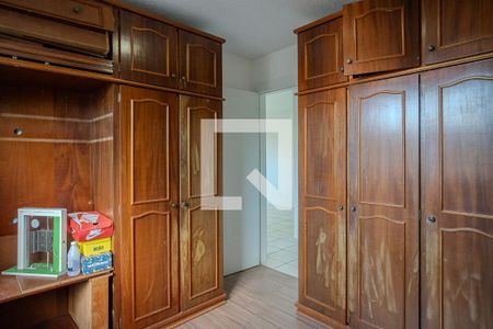 Quarto 2 de apartamento para alugar com 2 quartos, 42m² em Glória, Porto Alegre