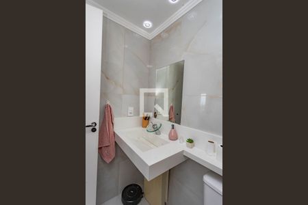 Apartamento à venda com 65m², 2 quartos e 1 vaga Apartamento à venda com 65m², 2 quartos e 1 vagaBanheiro Social