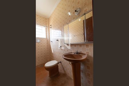 Casa à venda com 180m², 3 quartos e 1 vagaBanheiro