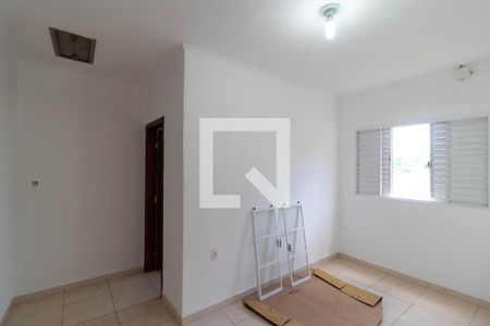 Casa à venda com 180m², 3 quartos e 1 vagaSuíte