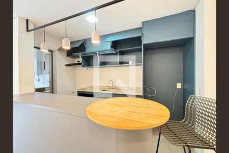 Sala/Cozinha de apartamento à venda com 2 quartos, 71m² em Moema, São Paulo