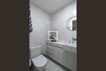 Apartamento à venda com 71m², 2 quartos e 1 vagaBanheiro Social