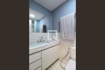 Apartamento à venda com 71m², 2 quartos e 1 vagaBanheiro da Suíte