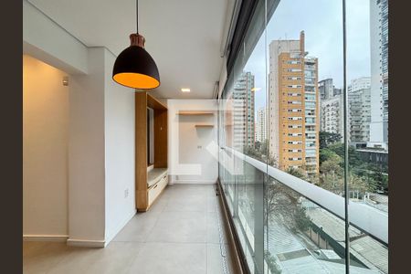 Varanda da Sala/Cozinha de apartamento à venda com 2 quartos, 71m² em Moema, São Paulo