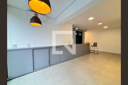 Sala/Cozinha de apartamento à venda com 2 quartos, 71m² em Moema, São Paulo