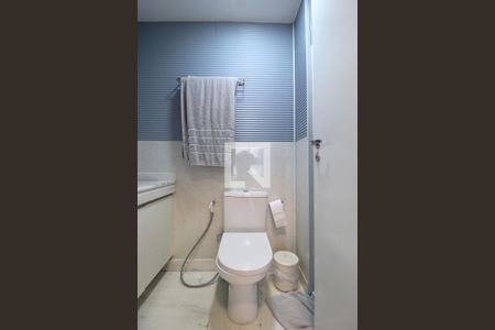 Apartamento à venda com 71m², 2 quartos e 1 vagaBanheiro da Suíte