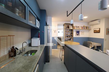 Apartamento à venda com 71m², 2 quartos e 1 vagaCozinha e Área de Serviço