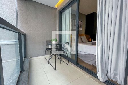 Studio à venda com 31m², 1 quarto e sem vaga Studio à venda com 31m², 1 quarto e sem vagaVaranda