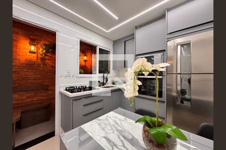 Casa para alugar com 90m², 2 quartos e 2 vagas Casa para alugar com 90m², 2 quartos e 2 vagasCozinha
