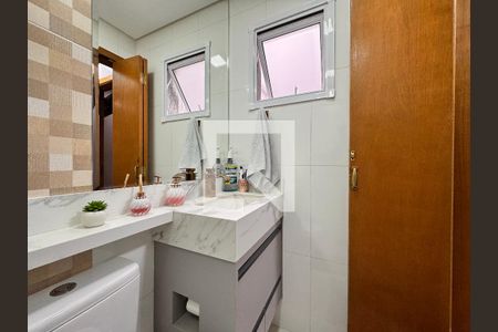 Casa para alugar com 90m², 2 quartos e 2 vagas Casa para alugar com 90m², 2 quartos e 2 vagasBanheiro