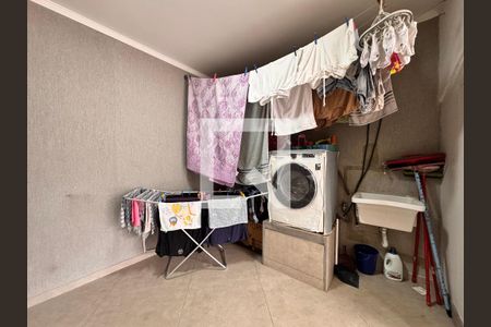 Casa para alugar com 90m², 2 quartos e 2 vagas Casa para alugar com 90m², 2 quartos e 2 vagasLavanderia