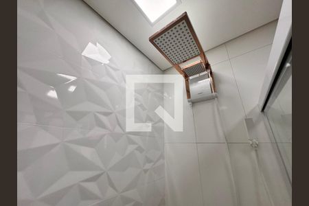 Casa para alugar com 90m², 2 quartos e 2 vagas Casa para alugar com 90m², 2 quartos e 2 vagasBanheiro