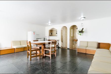 Apartamento à venda com 72m², 2 quartos e 1 vagaÁrea comum