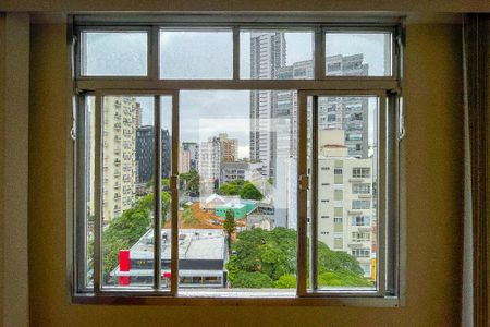 Apartamento à venda com 51m², 1 quarto e 1 vaga Apartamento à venda com 51m², 1 quarto e 1 vagaJanela