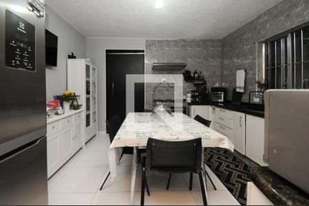 Casa à venda com 565m², 4 quartos e 2 vagasCozinha