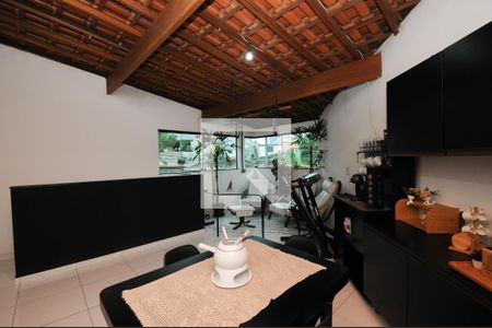 Casa à venda com 565m², 4 quartos e 2 vagasÁrea gourmet