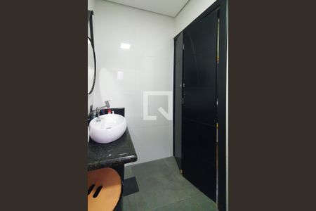 Casa à venda com 565m², 4 quartos e 2 vagasBanheiro da Suíte 2
