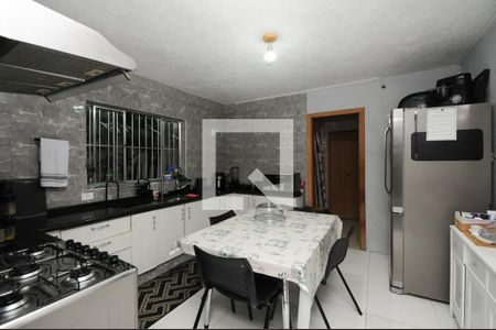 Casa à venda com 565m², 4 quartos e 2 vagasCozinha