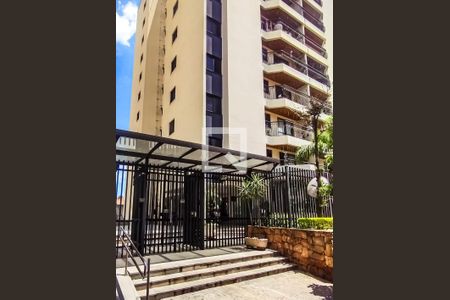 Apartamento à venda com 85m², 3 quartos e 3 vagasFachada