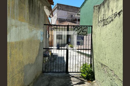 Casa para alugar com 70m², 2 quartos e 1 vagaFachada + plaquinha