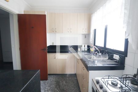 Apartamento para alugar com 110m², 3 quartos e 1 vagaCozinha e Área de Serviço