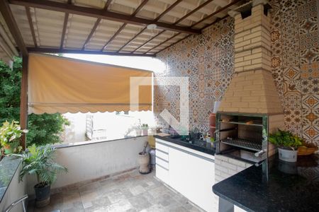 Casa à venda com 360m², 3 quartos e 3 vagas Casa à venda com 360m², 3 quartos e 3 vagasÁrea gourmet