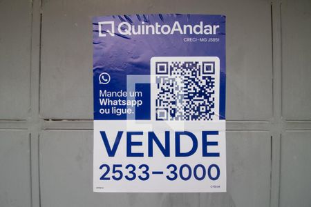 Casa à venda com 360m², 3 quartos e 3 vagas Casa à venda com 360m², 3 quartos e 3 vagasPlaca Instalada