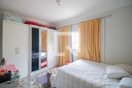 Casa à venda com 360m², 3 quartos e 3 vagas Casa à venda com 360m², 3 quartos e 3 vagasQuarto 1