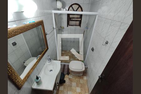 Casa para alugar com 216m², 3 quartos e 2 vagasBanheiro Social