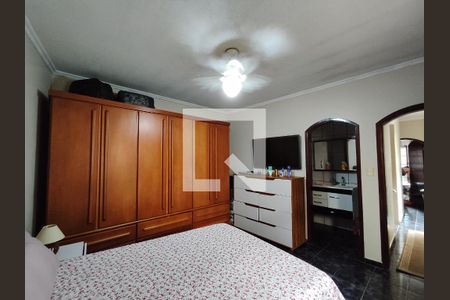 Casa para alugar com 216m², 3 quartos e 2 vagasSuíte 1