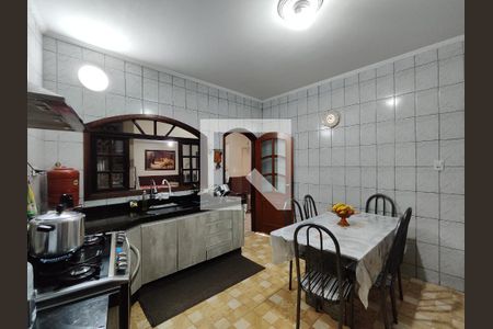 Casa para alugar com 216m², 3 quartos e 2 vagasCozinha