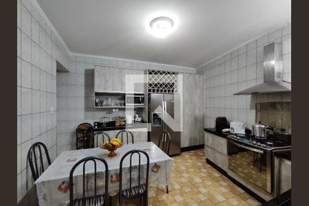 Casa para alugar com 216m², 3 quartos e 2 vagasCozinha
