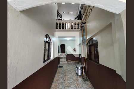Casa para alugar com 216m², 3 quartos e 2 vagasHall social