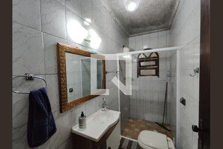 Casa para alugar com 216m², 3 quartos e 2 vagasBanheiro Social