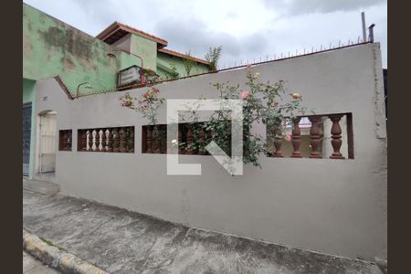 Casa para alugar com 216m², 3 quartos e 2 vagasEntrada lateral